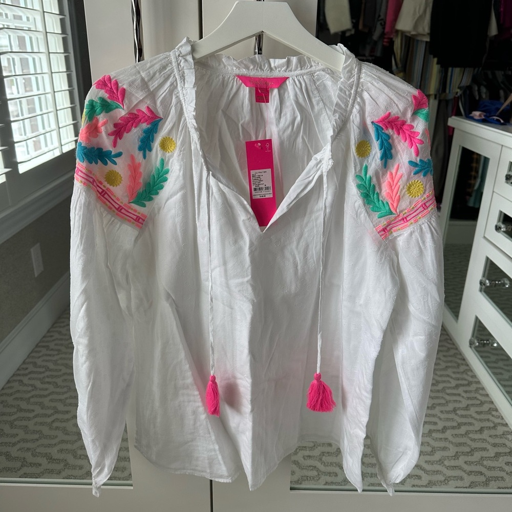 NWT Lilly Pulitzer White Top with Pink Tag